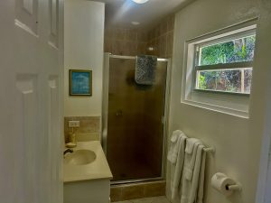 Lower-West-Suite-Bathroom